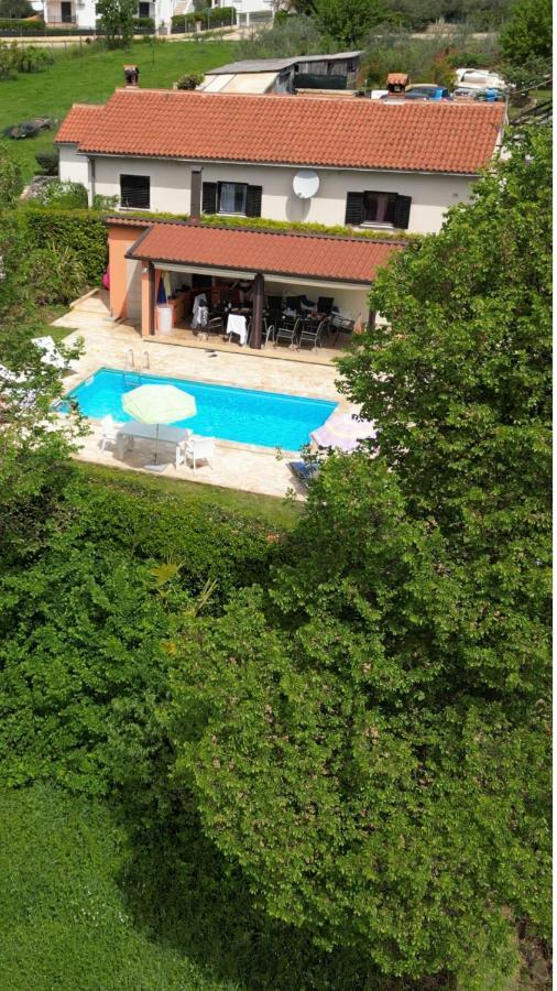 Villa Antonci-18, Pool, 3 Houses, Jacuzzi, Private Territory Antonci  المظهر الخارجي الصورة